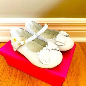 Beautiful leather Pampili shoes toddler size 7